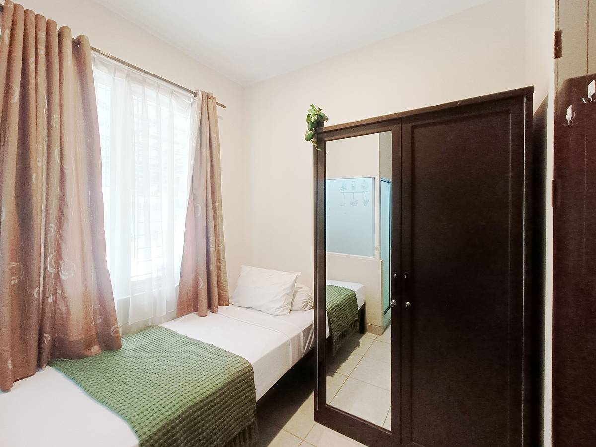 Rukita D'Laurel BSD